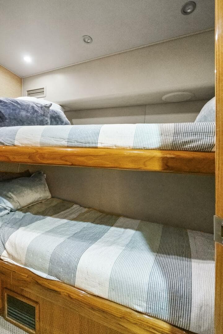 2008 Viking 74 Enclosed Bridge