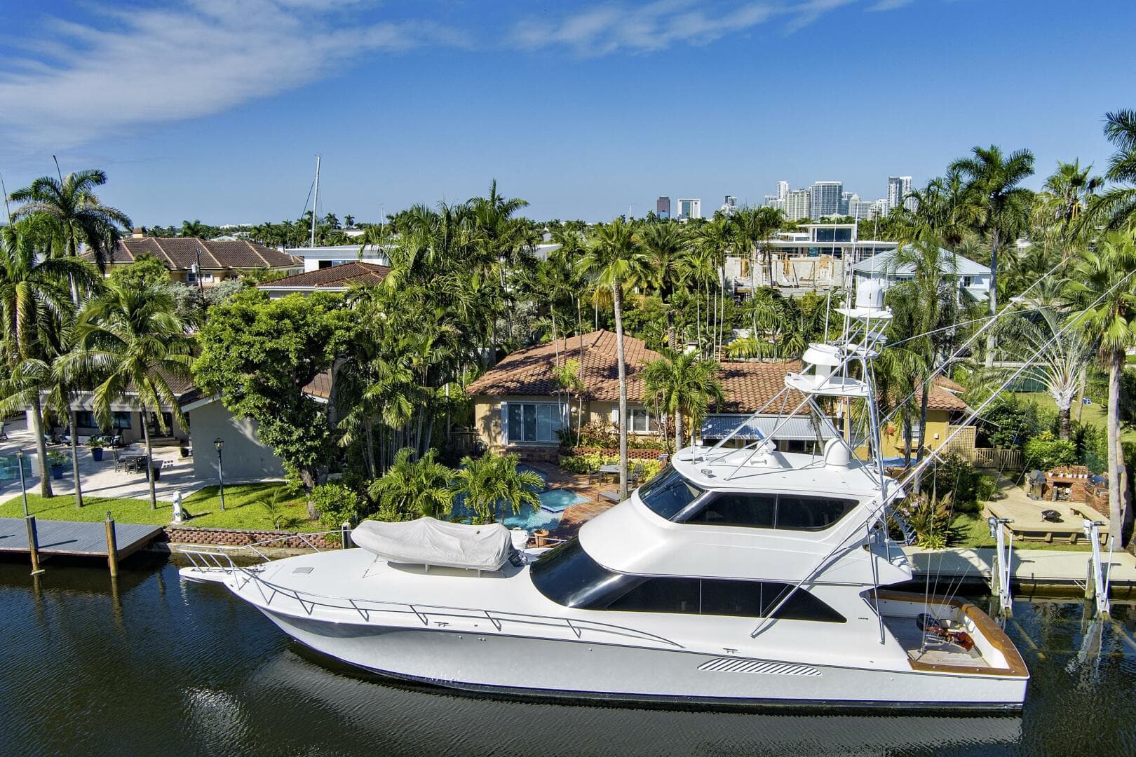 2008 Viking 74 Enclosed Bridge