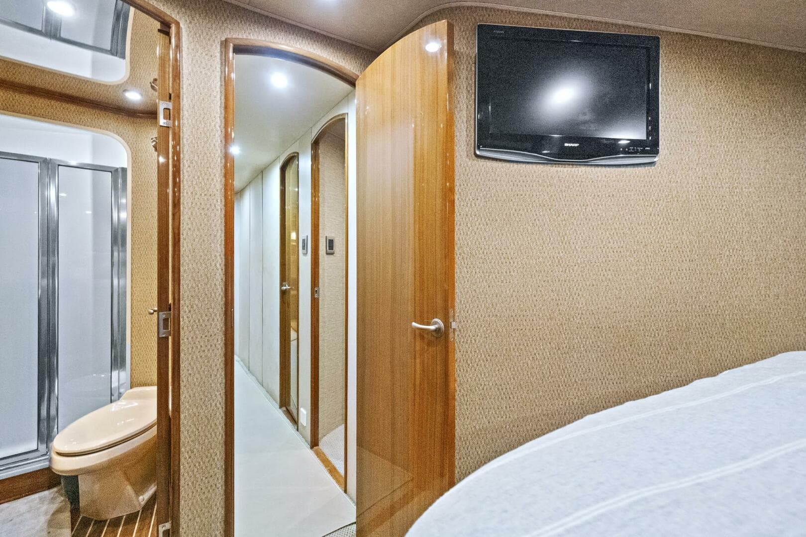 2008 Viking 74 Enclosed Bridge