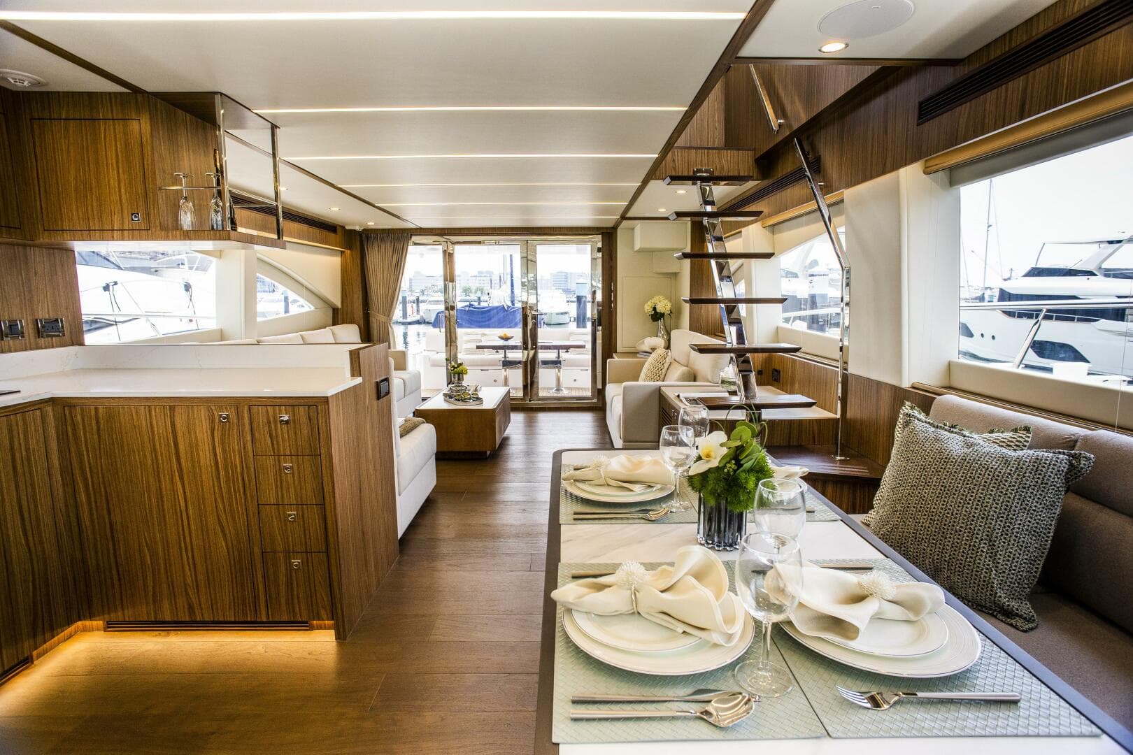 Dining Area Looking Aft