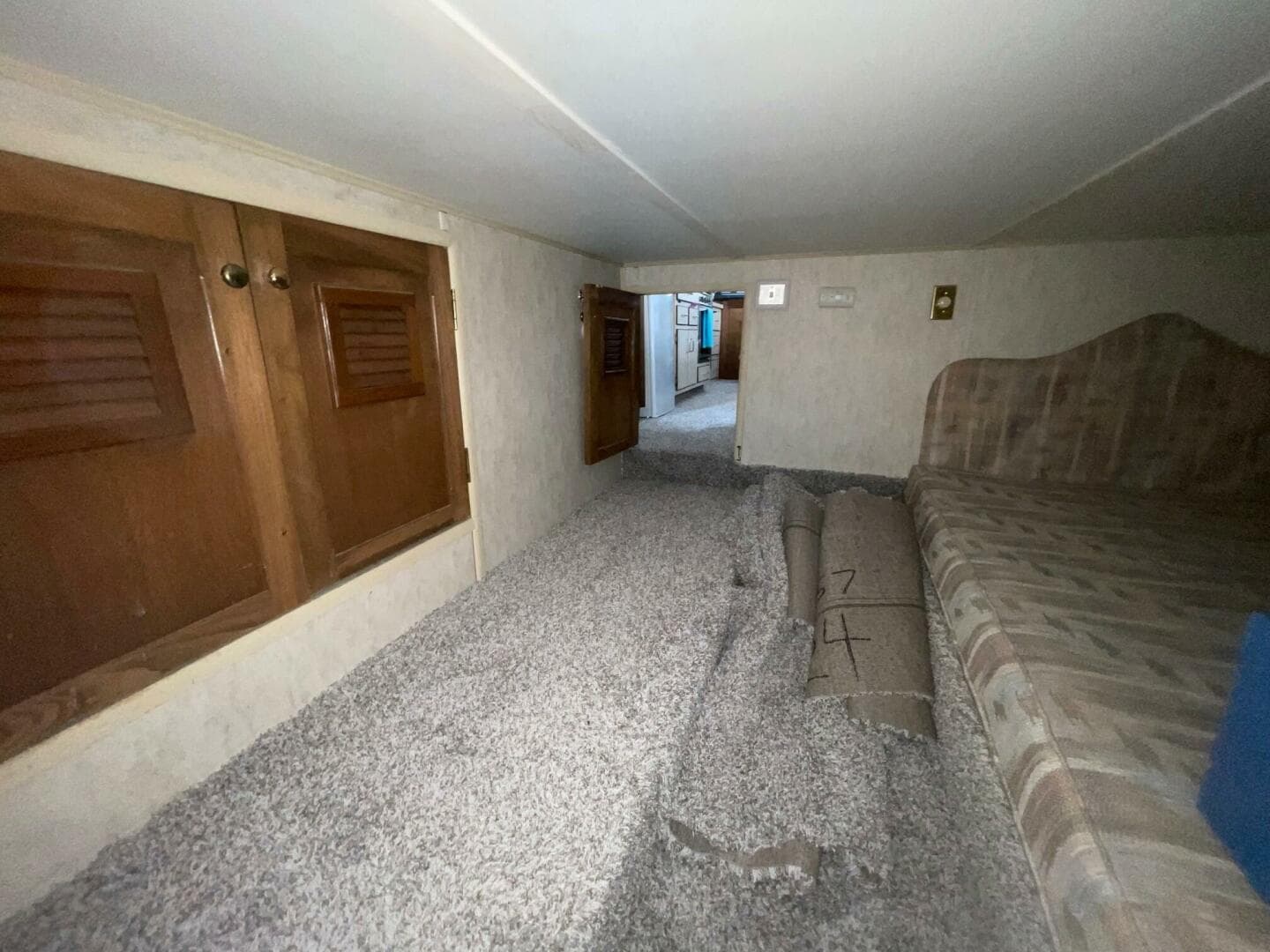 1991 Gibson 37 Standard Houseboat