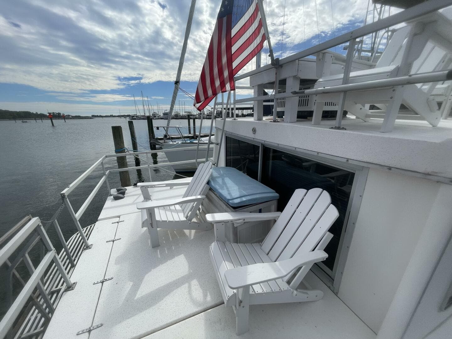 1991 Gibson 37 Standard Houseboat