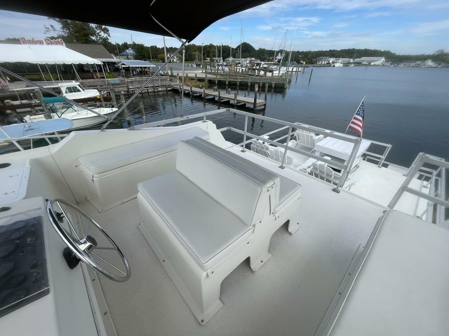 1991 Gibson 37 Standard Houseboat