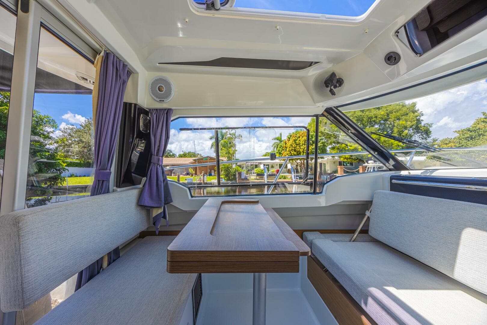 2022 Jeanneau NC 795 Series 2