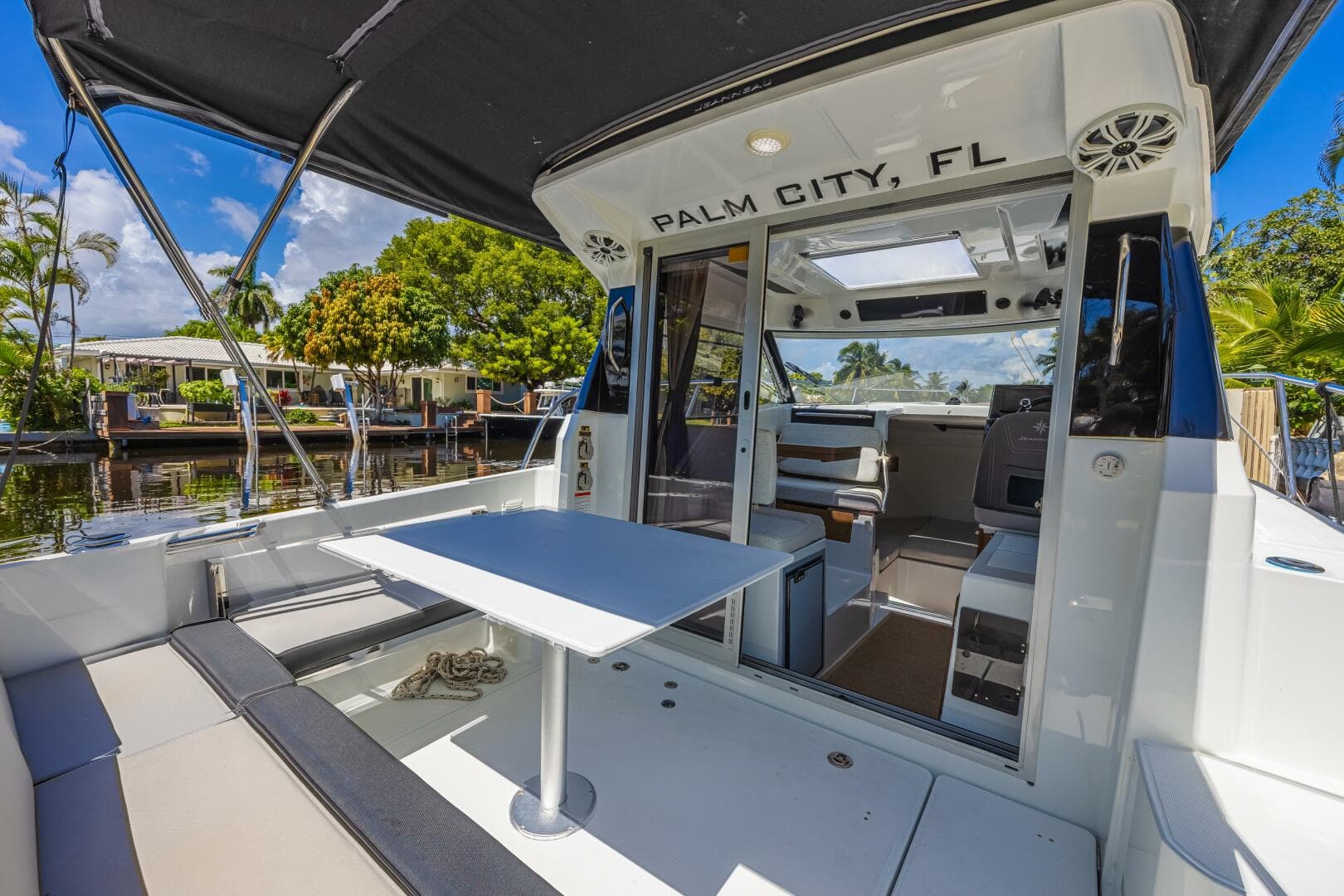 2022 Jeanneau NC 795 Series 2