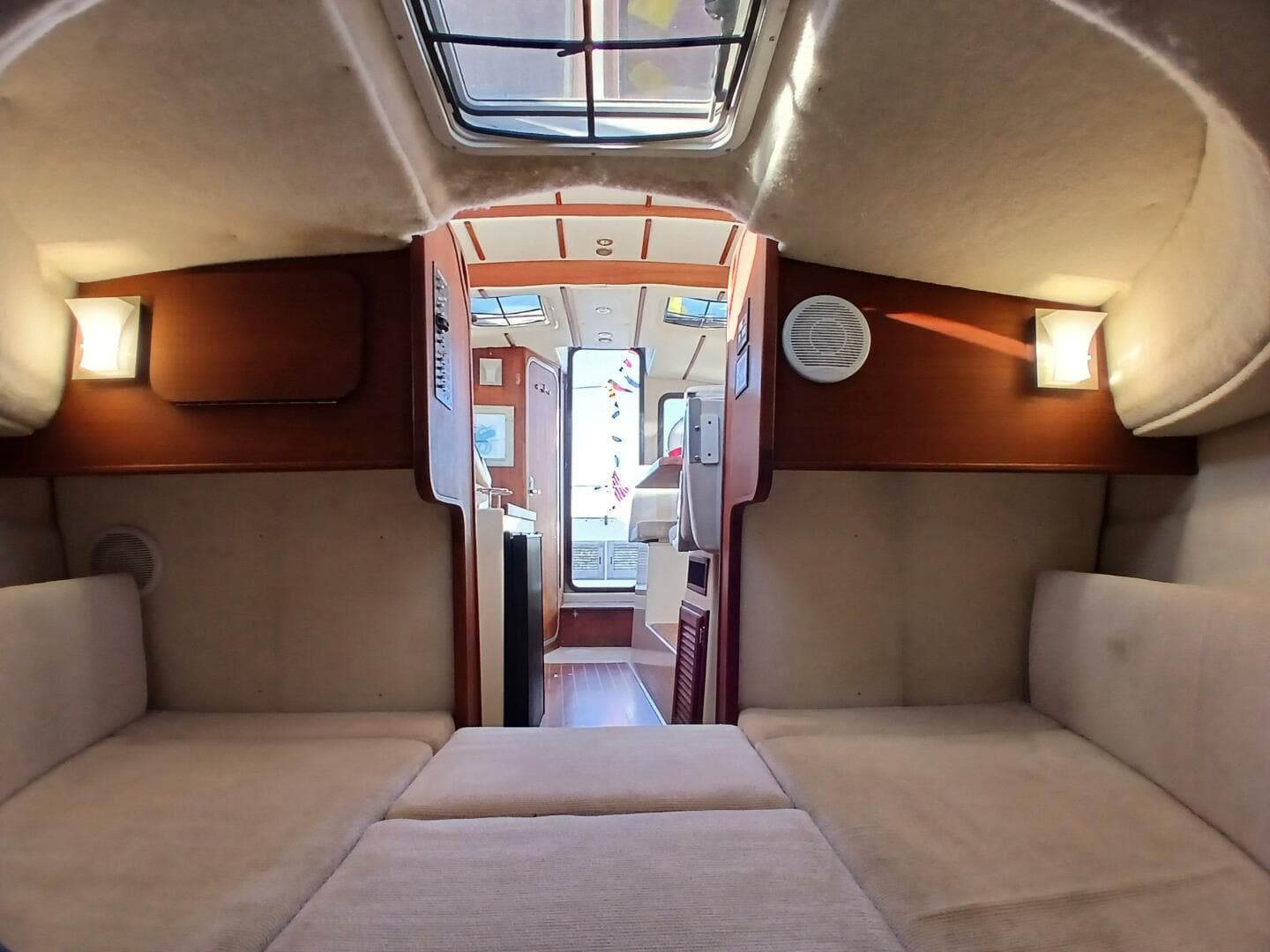 2009 Ranger Tugs R-25