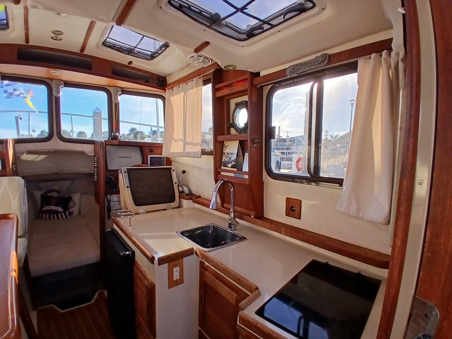 2009 Ranger Tugs R-25