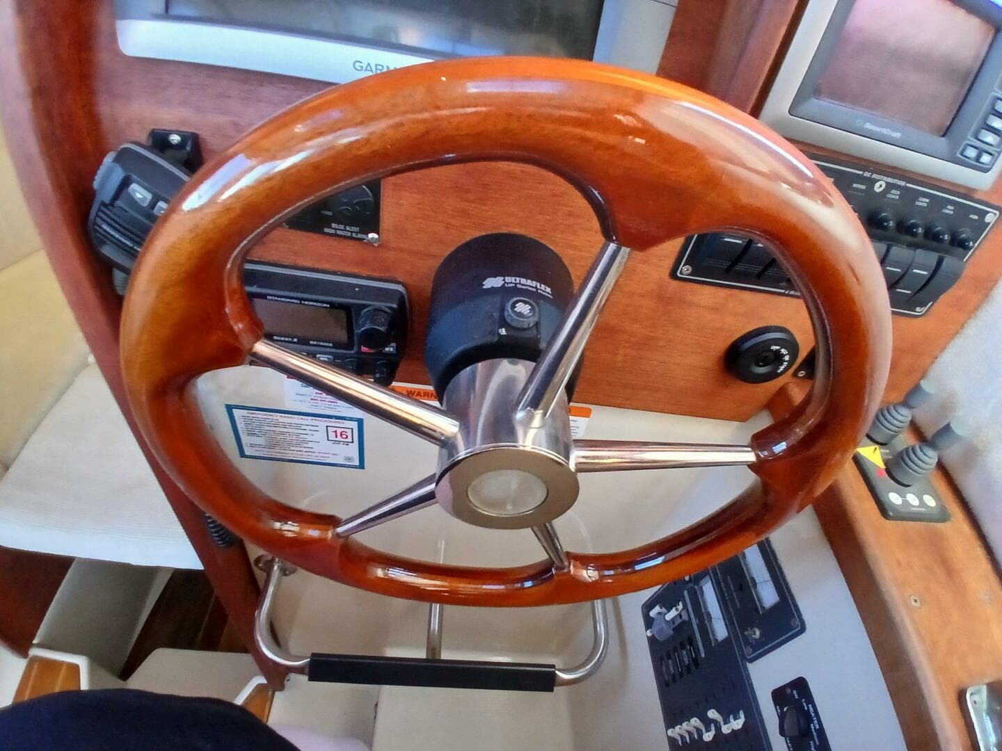 2009 Ranger Tugs R-25