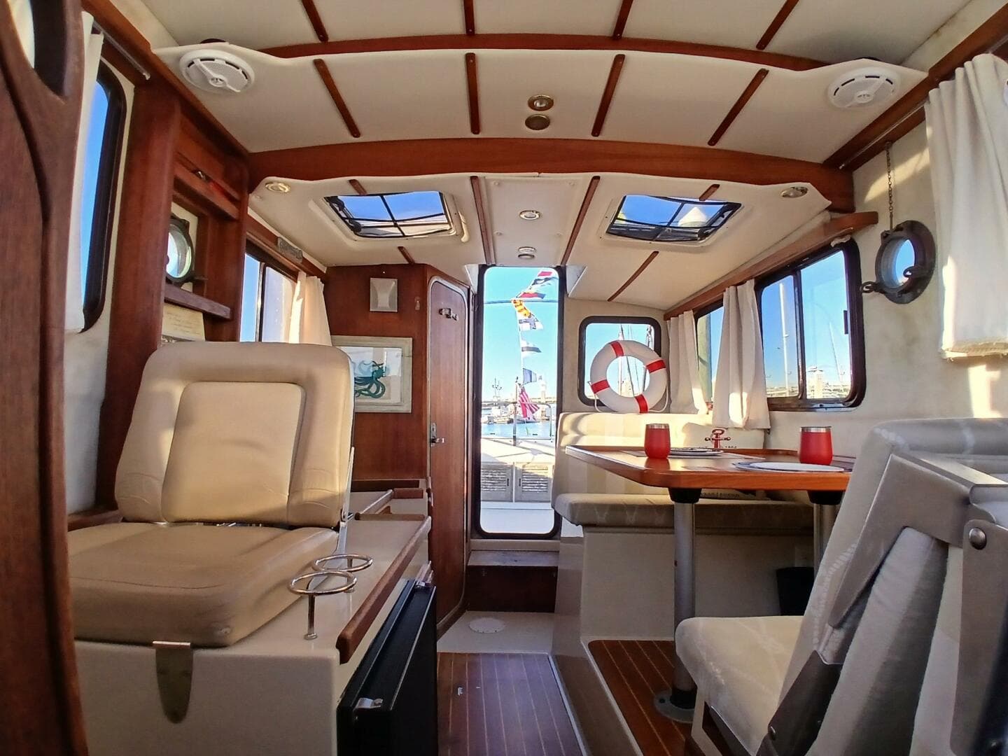 2009 Ranger Tugs R-25