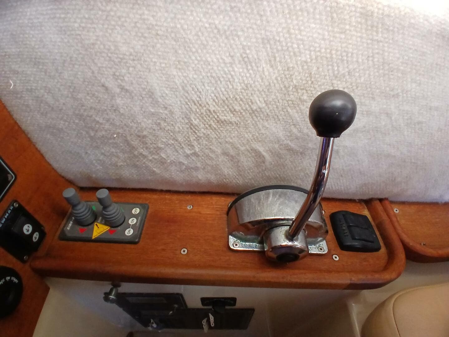 2009 Ranger Tugs R-25