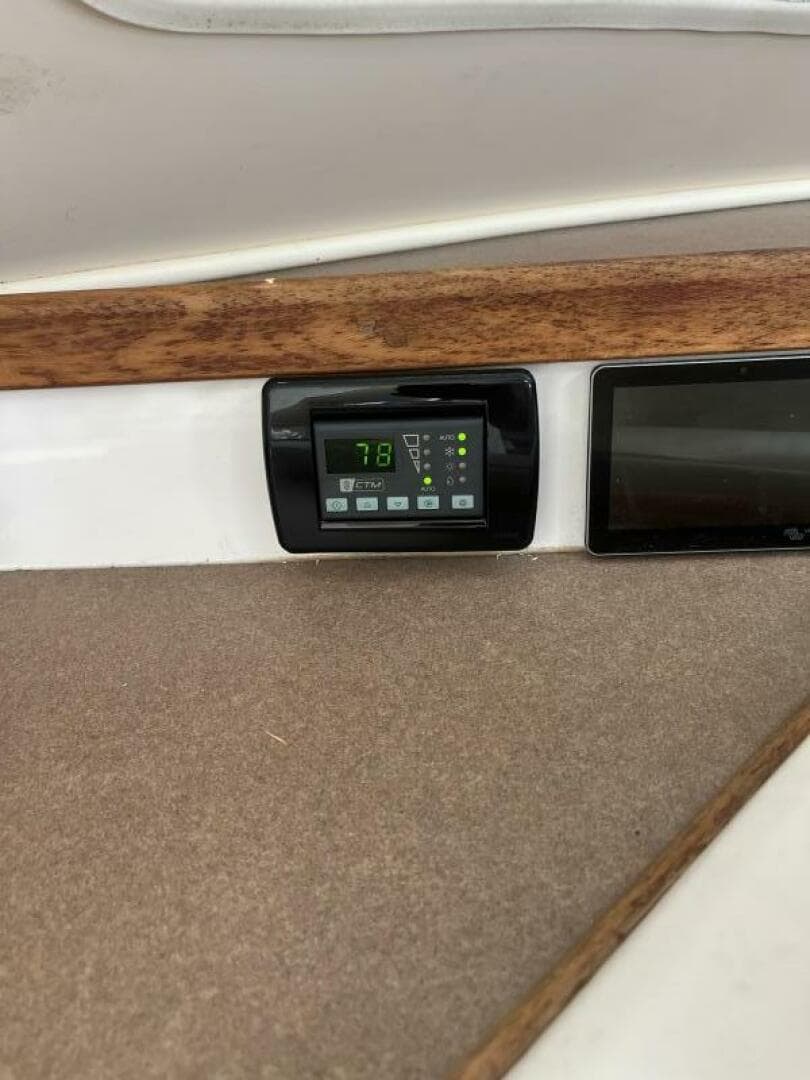 1999 Manta 40 Sail Catamaran