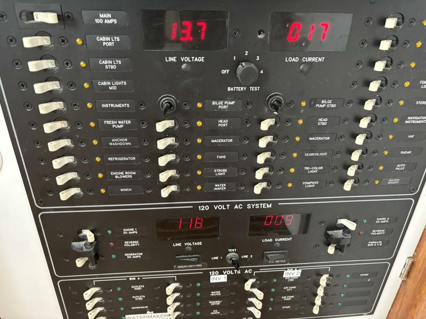 1999 Manta 40 Sail Catamaran