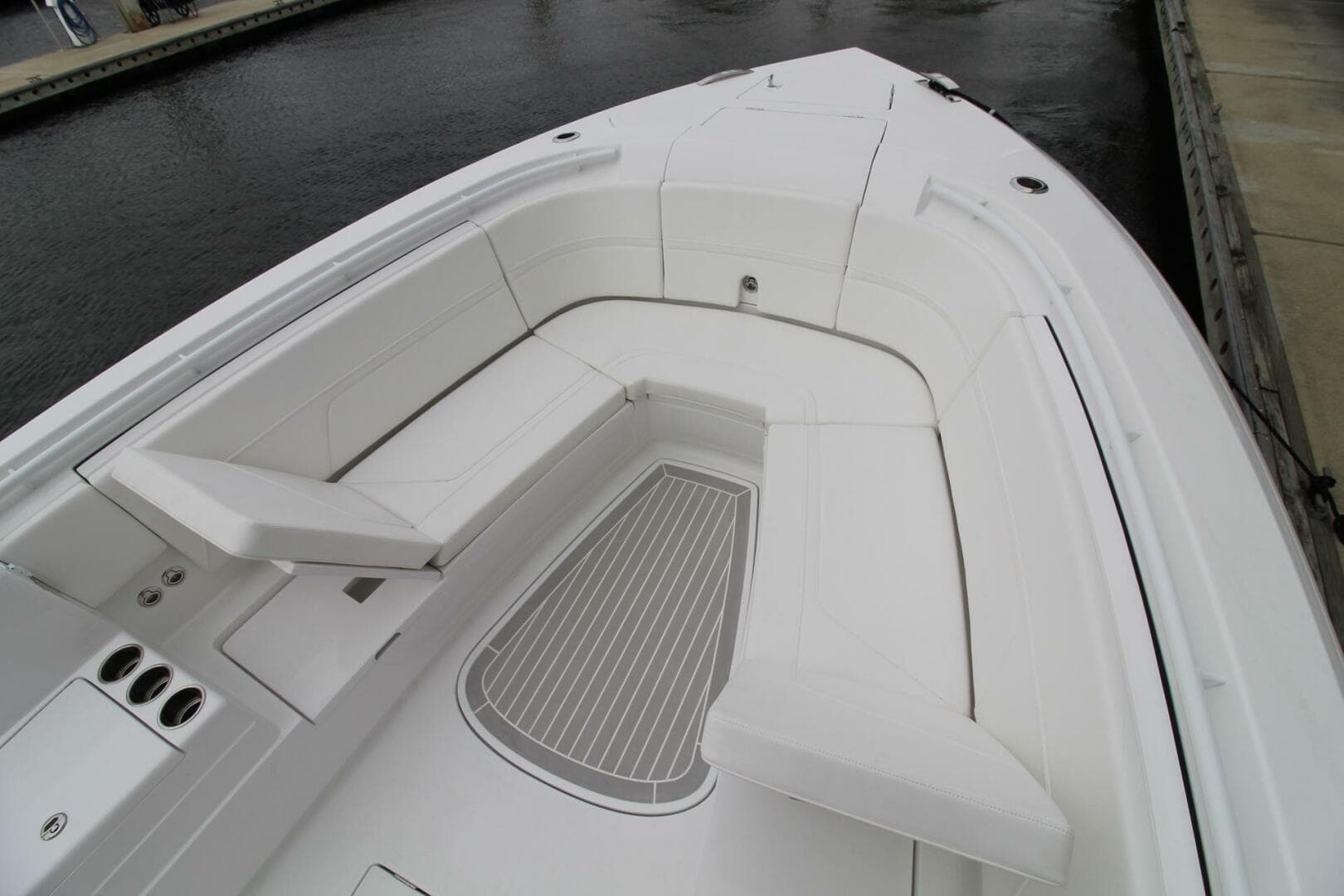 2024 Intrepid Nomad SE