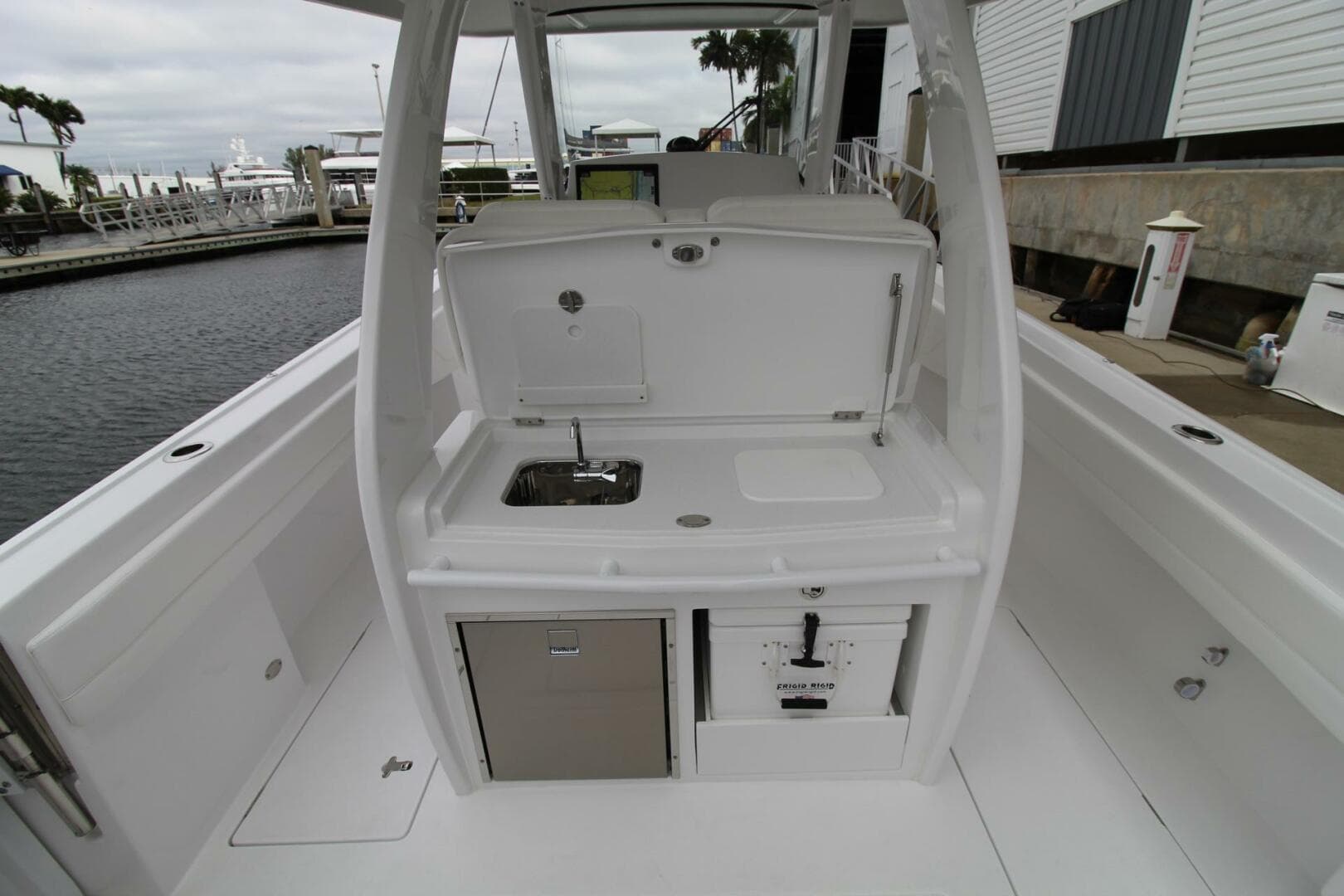 2024 Intrepid Nomad SE