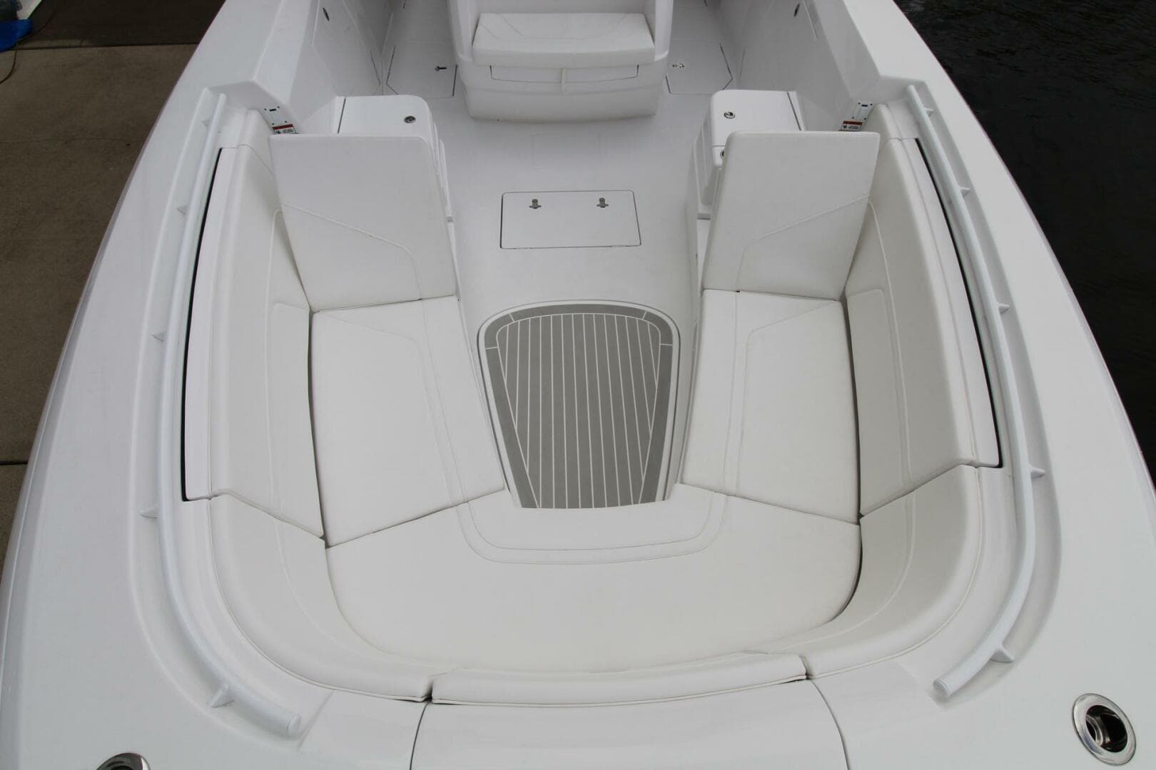 2024 Intrepid Nomad SE