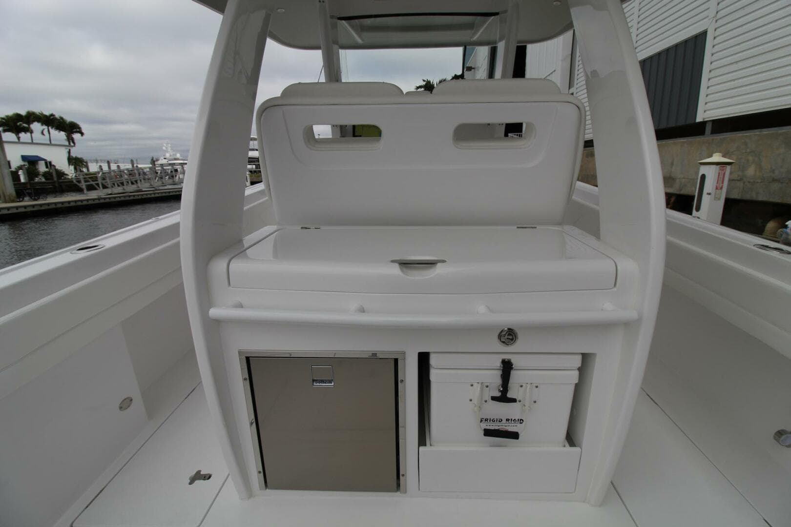 2024 Intrepid Nomad SE