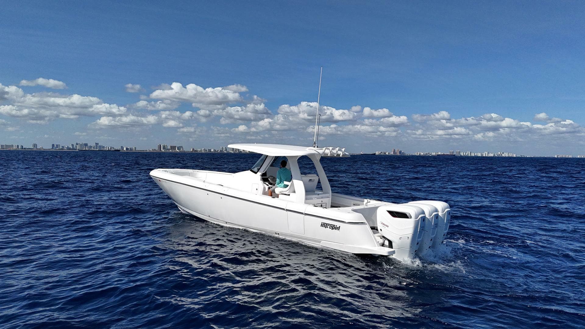 2024 Intrepid Nomad SE