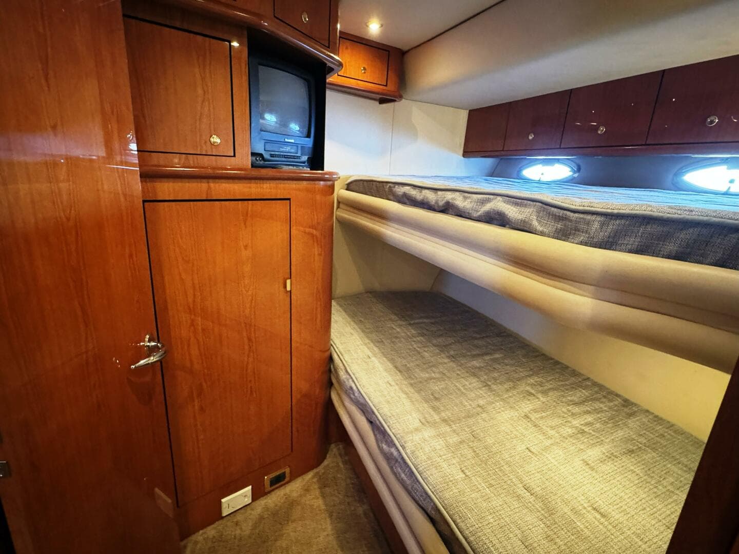 2001 Sea Ray 510 Sundancer