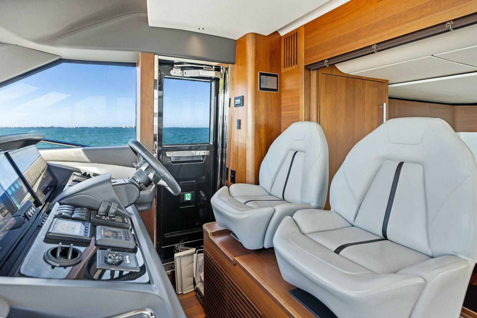 2018 Princess Y75 Motor Yacht