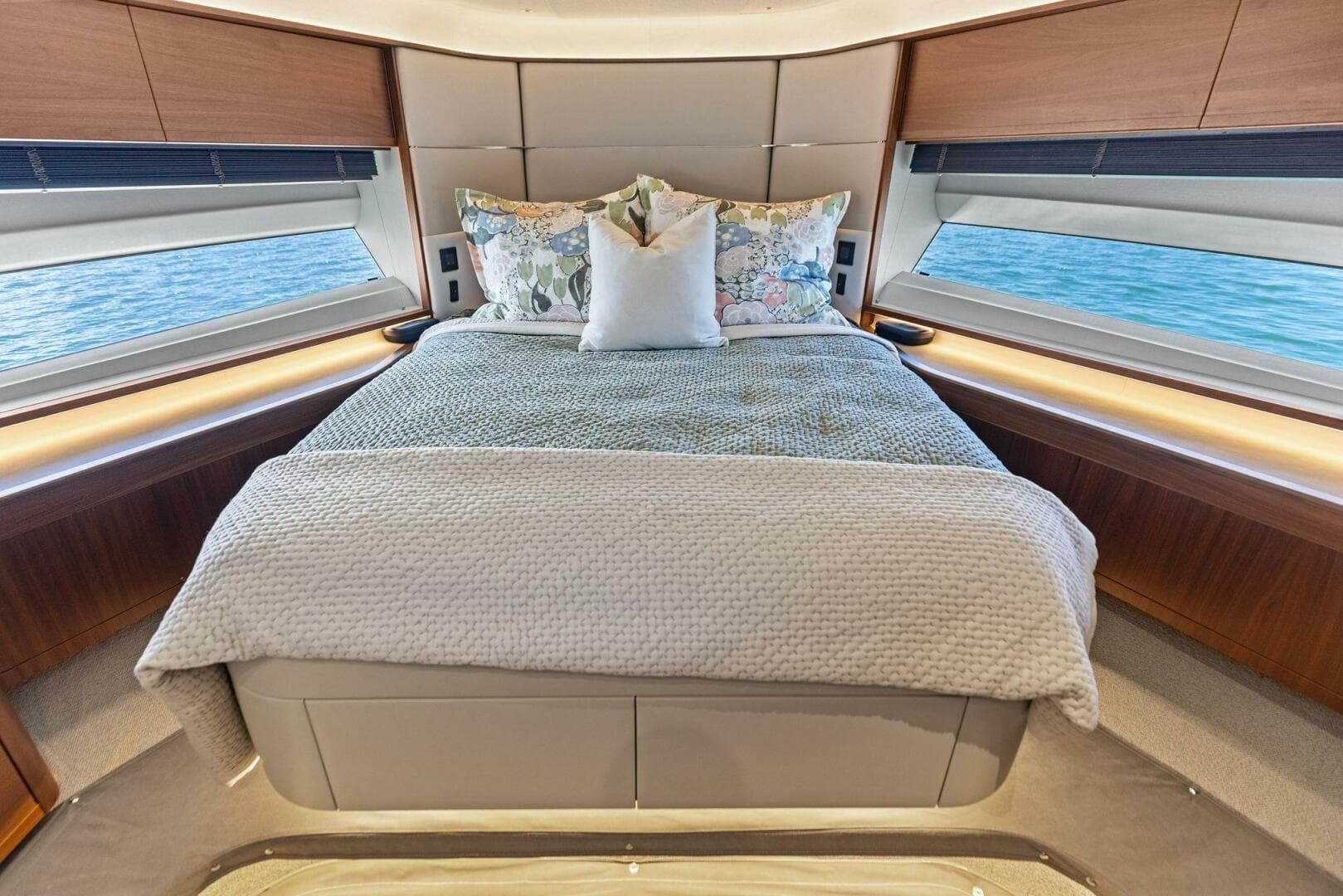 2018 Princess Y75 Motor Yacht