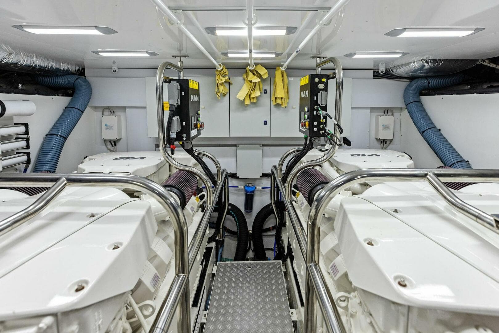 2018 Princess Y75 Motor Yacht