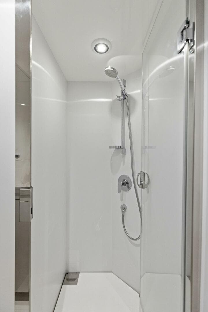 2018 Princess Y75 Motor Yacht