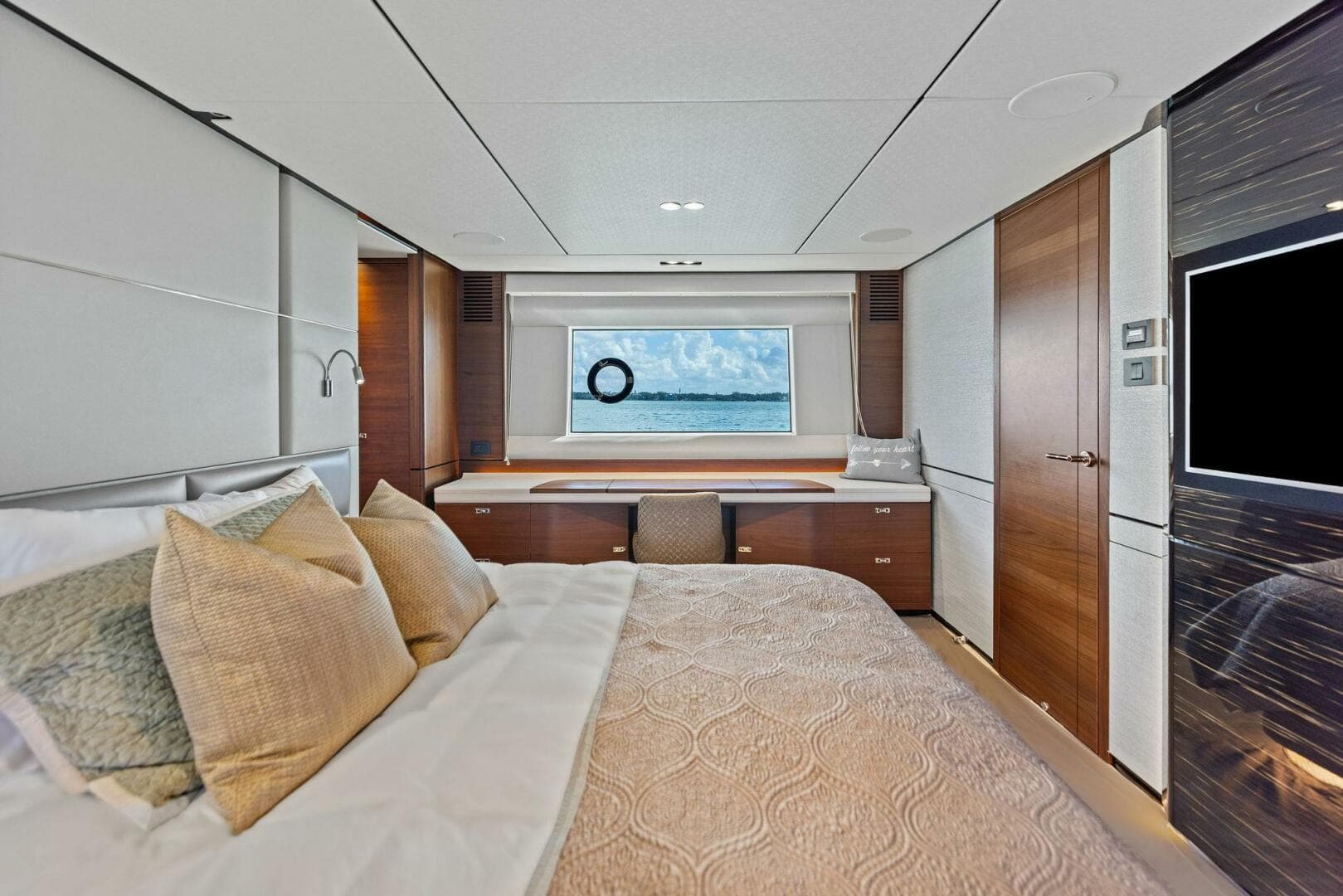 2018 Princess Y75 Motor Yacht