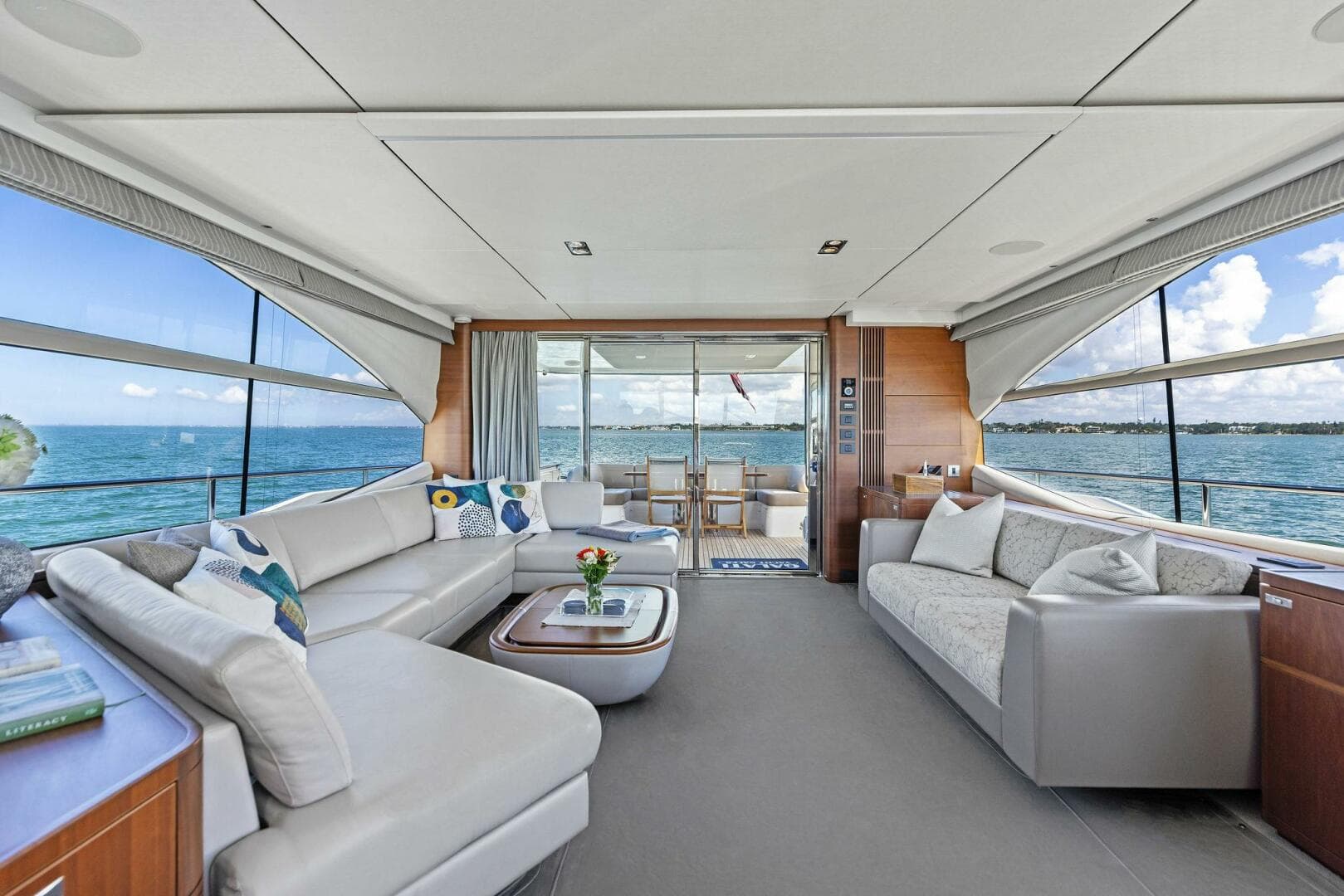 2018 Princess Y75 Motor Yacht