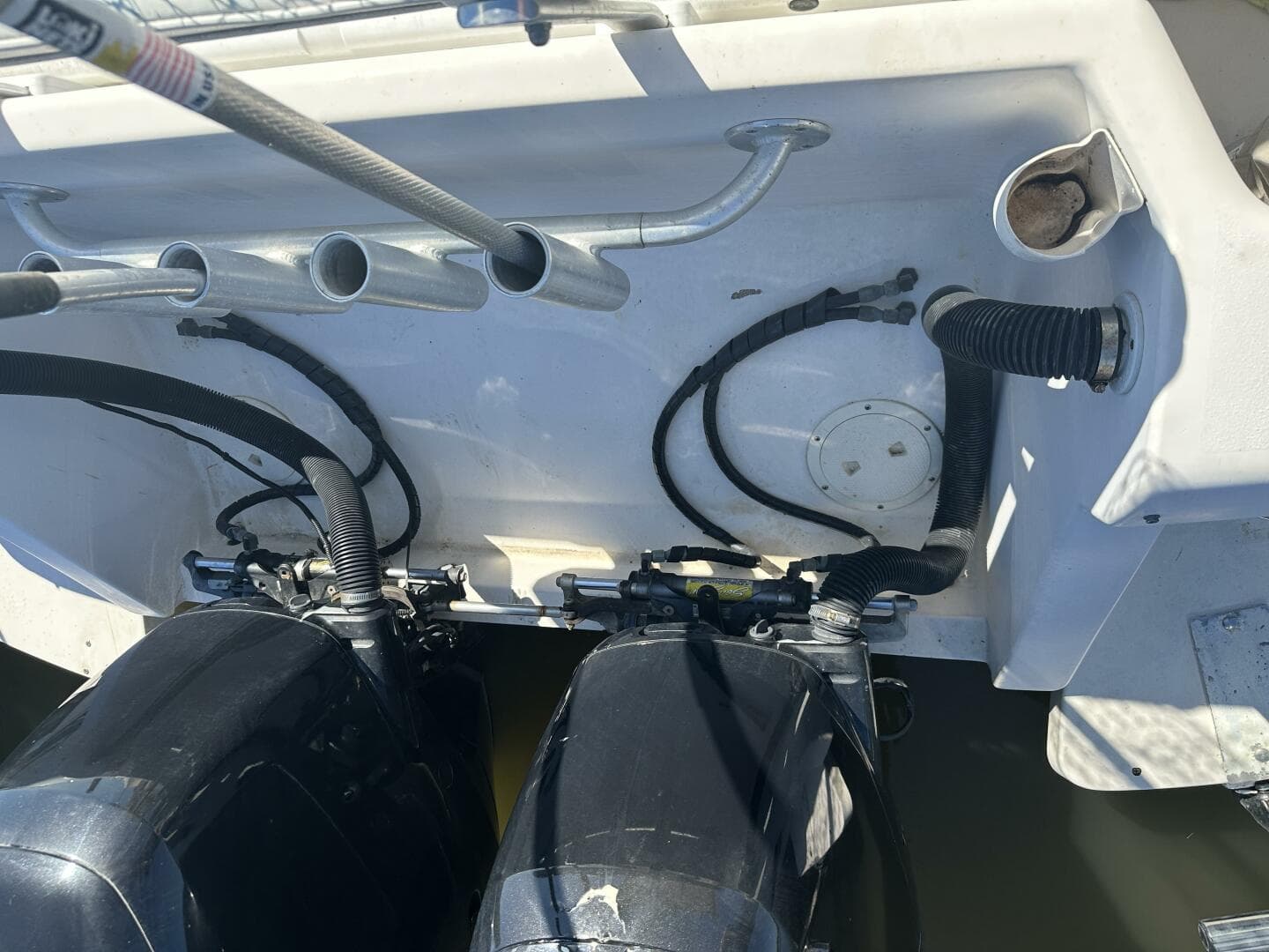 1994 Intrepid 376 Walkaround