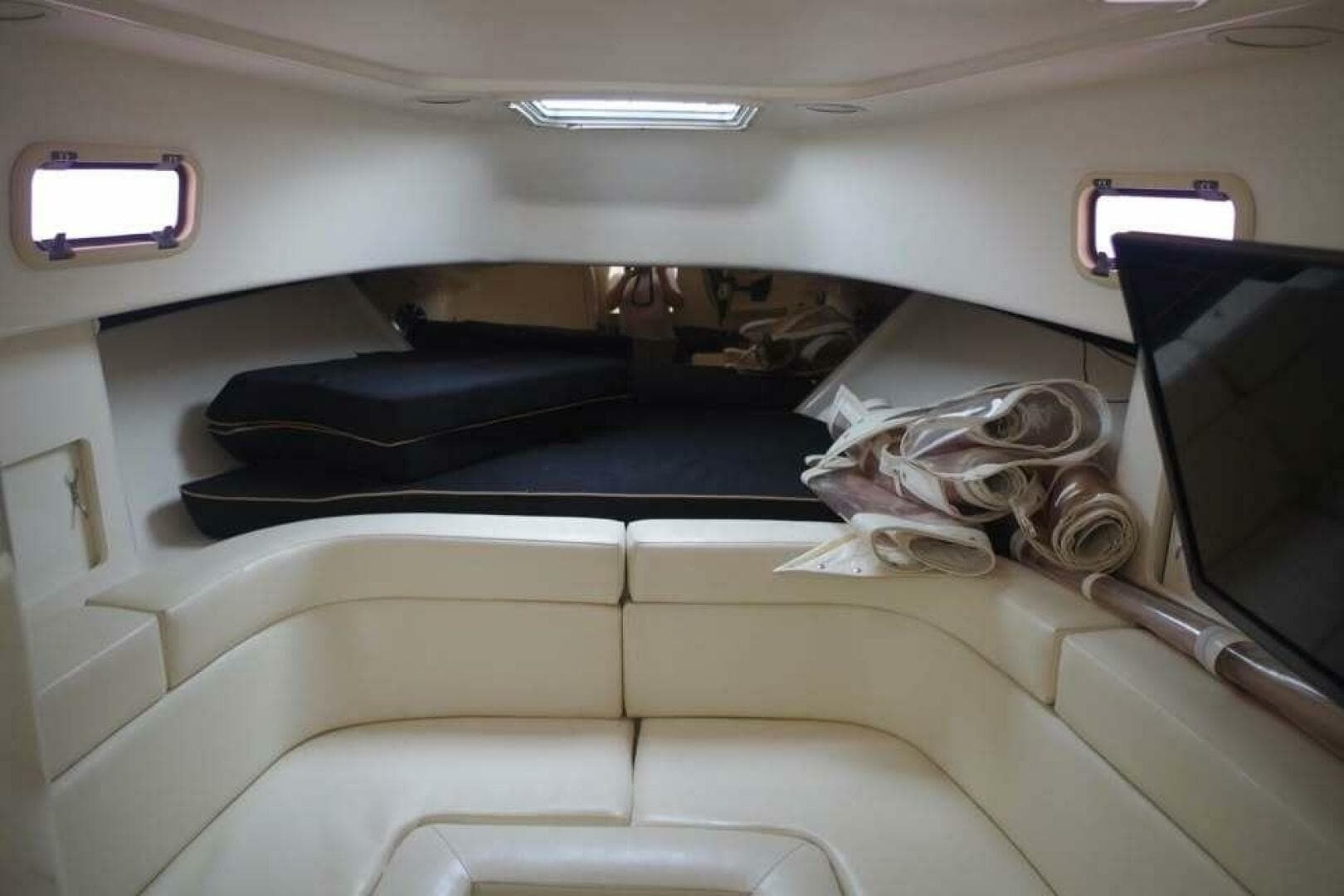 1994 Intrepid 376 Walkaround