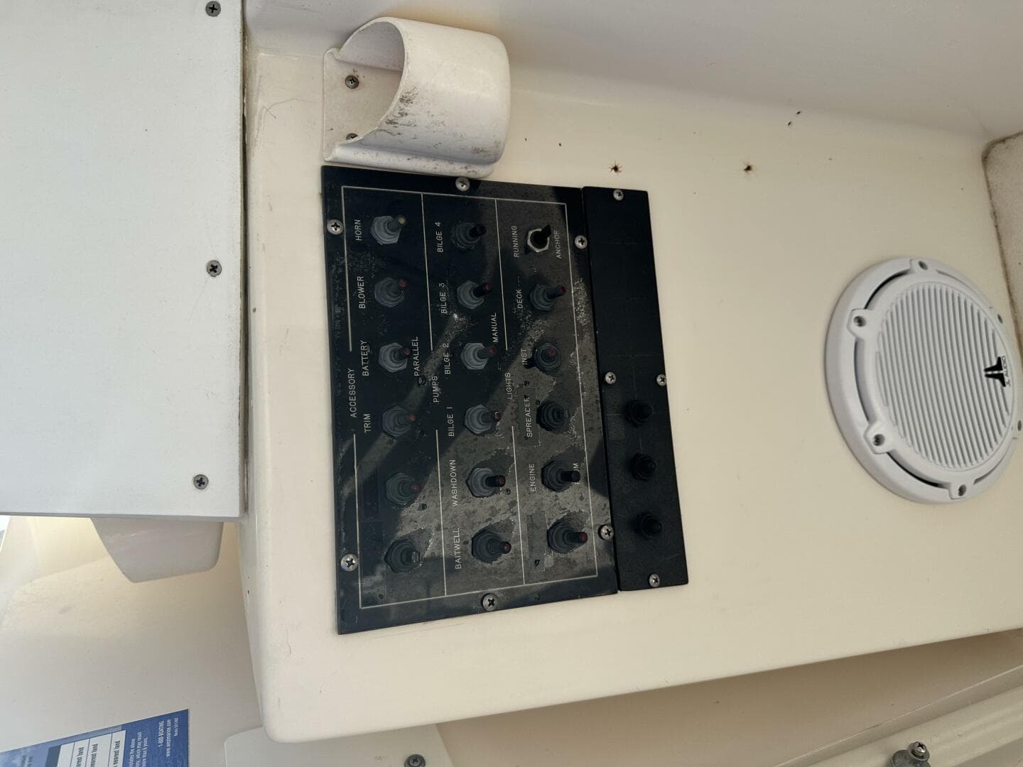 1994 Intrepid 376 Walkaround