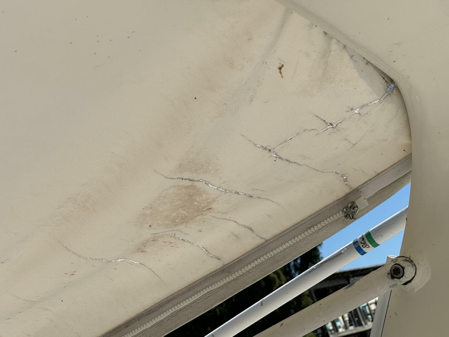 1994 Intrepid 376 Walkaround