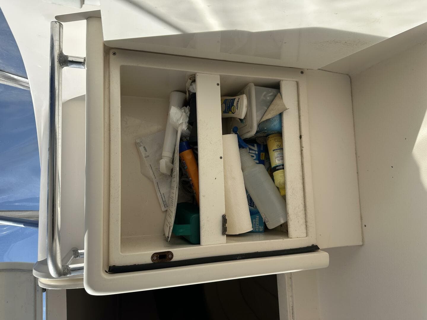 1994 Intrepid 376 Walkaround