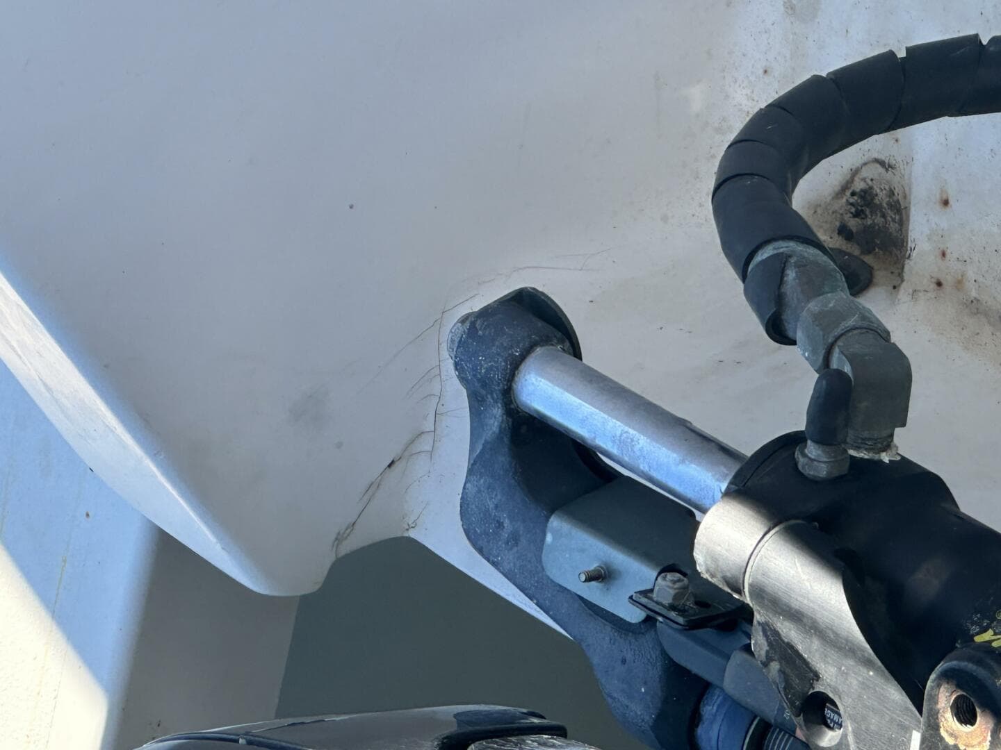 1994 Intrepid 376 Walkaround