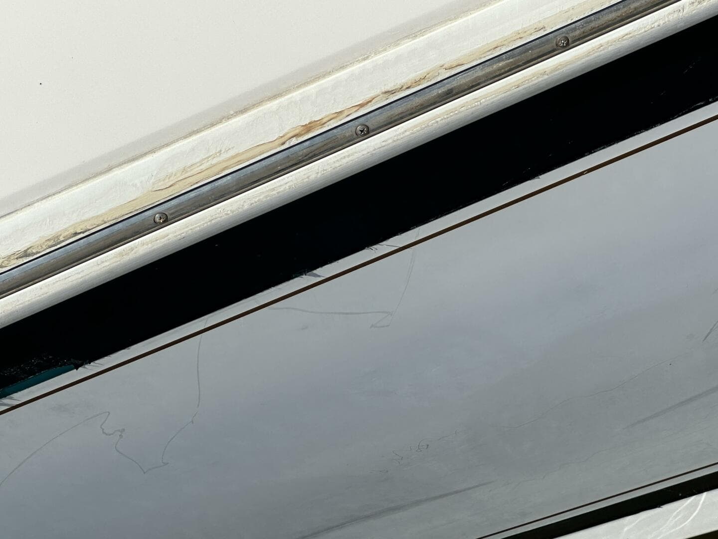 1994 Intrepid 376 Walkaround