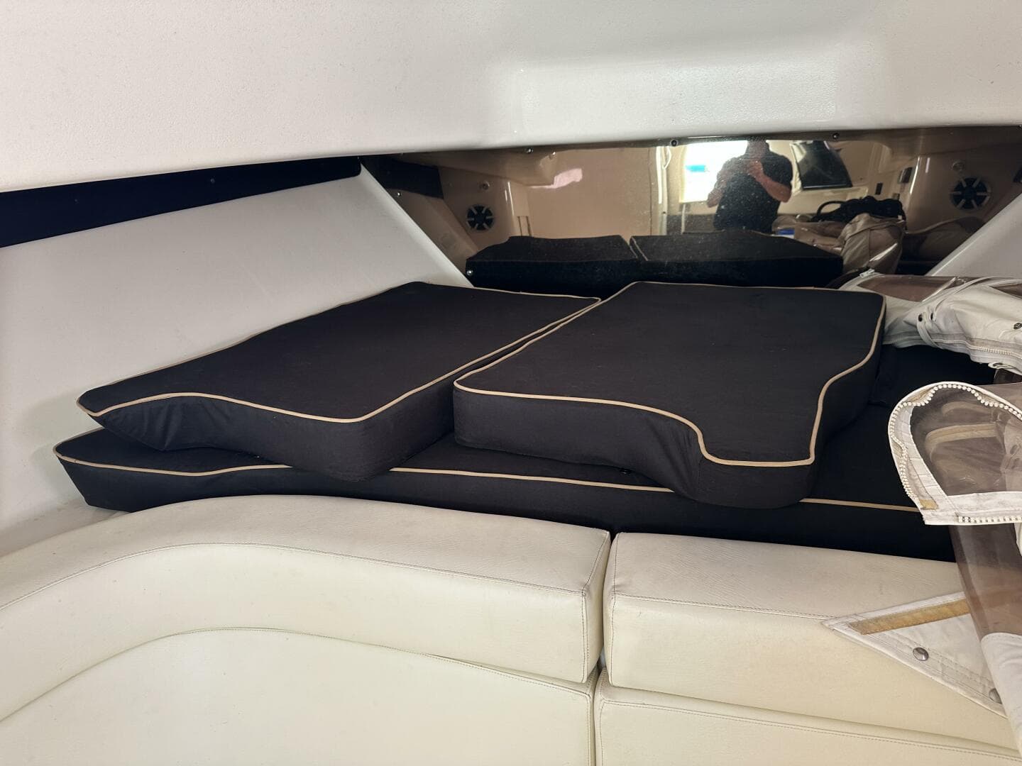 1994 Intrepid 376 Walkaround