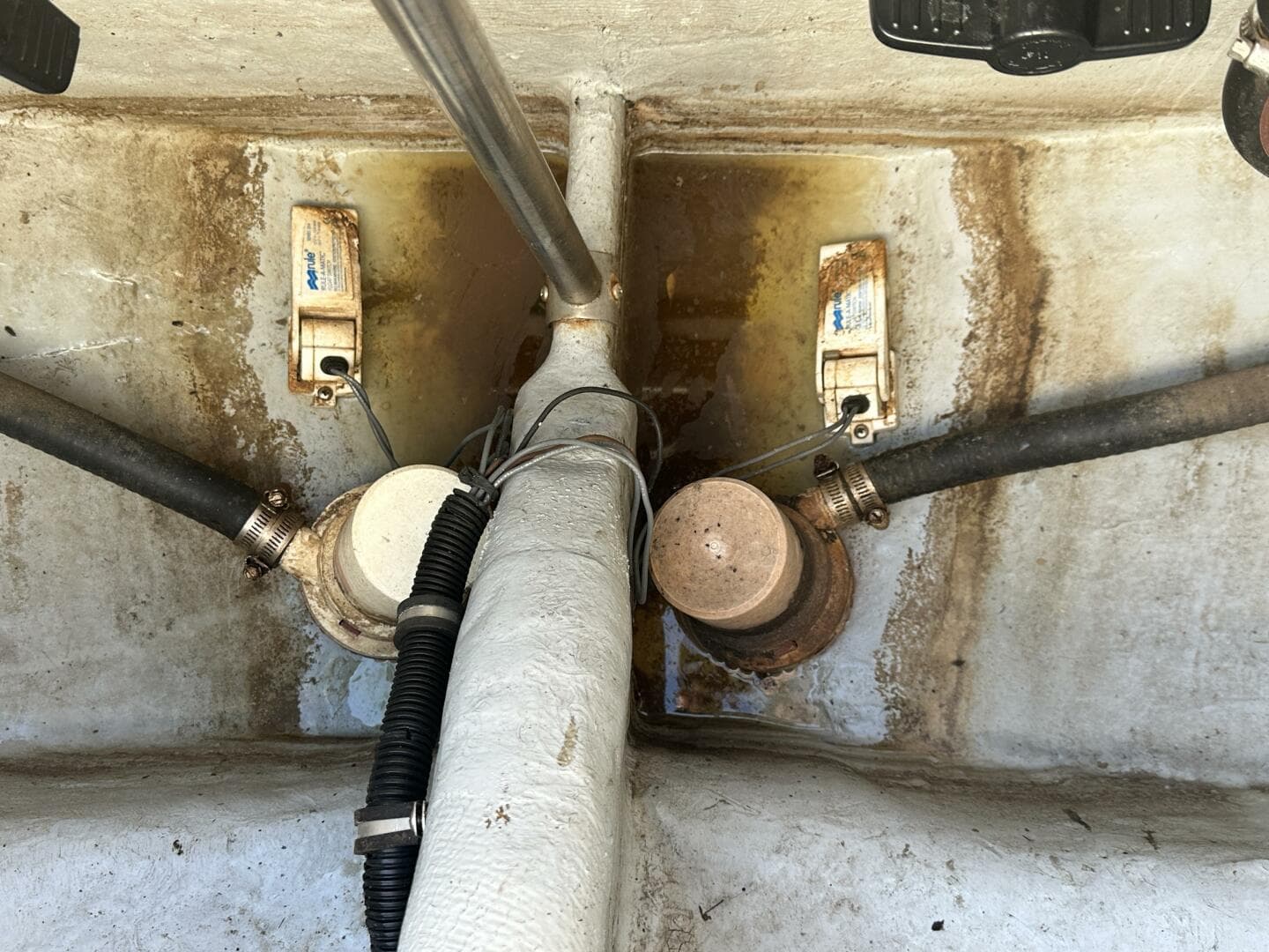 1994 Intrepid 376 Walkaround