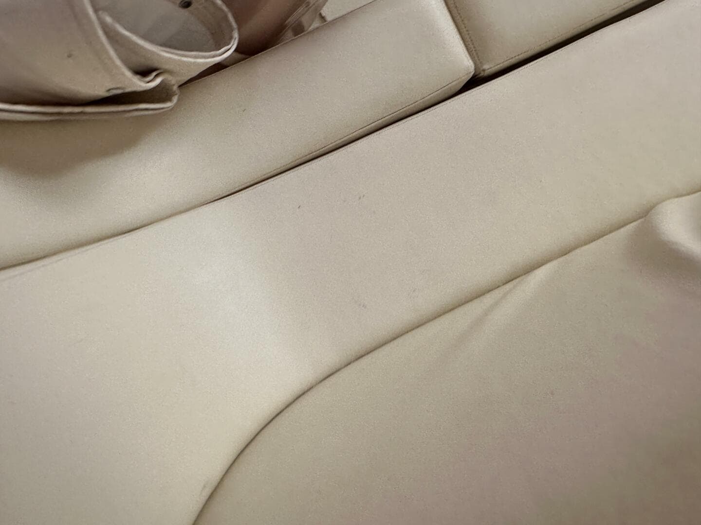 1994 Intrepid 376 Walkaround