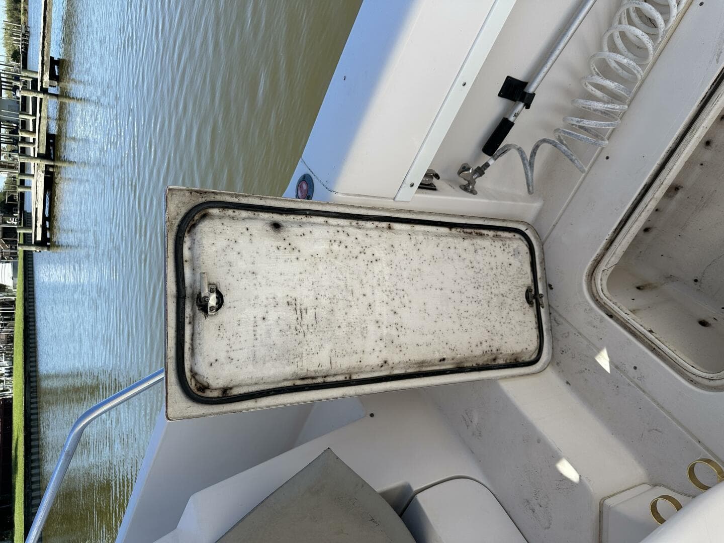 1994 Intrepid 376 Walkaround