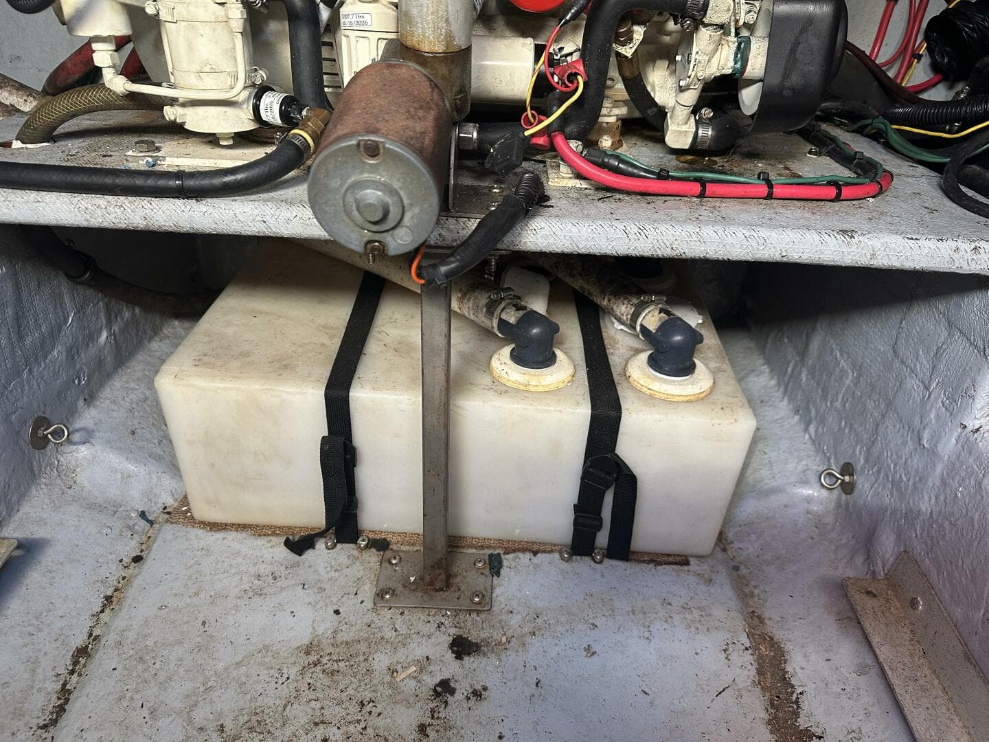 1994 Intrepid 376 Walkaround