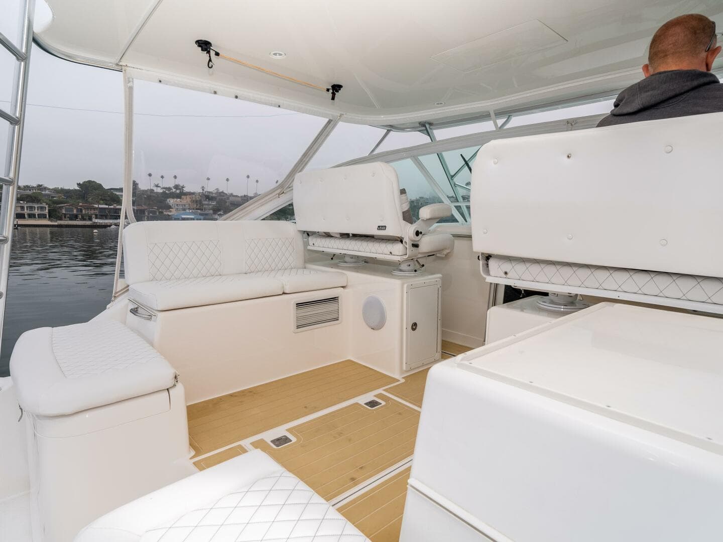 2008 Cabo 38 Express SHOW TIME 