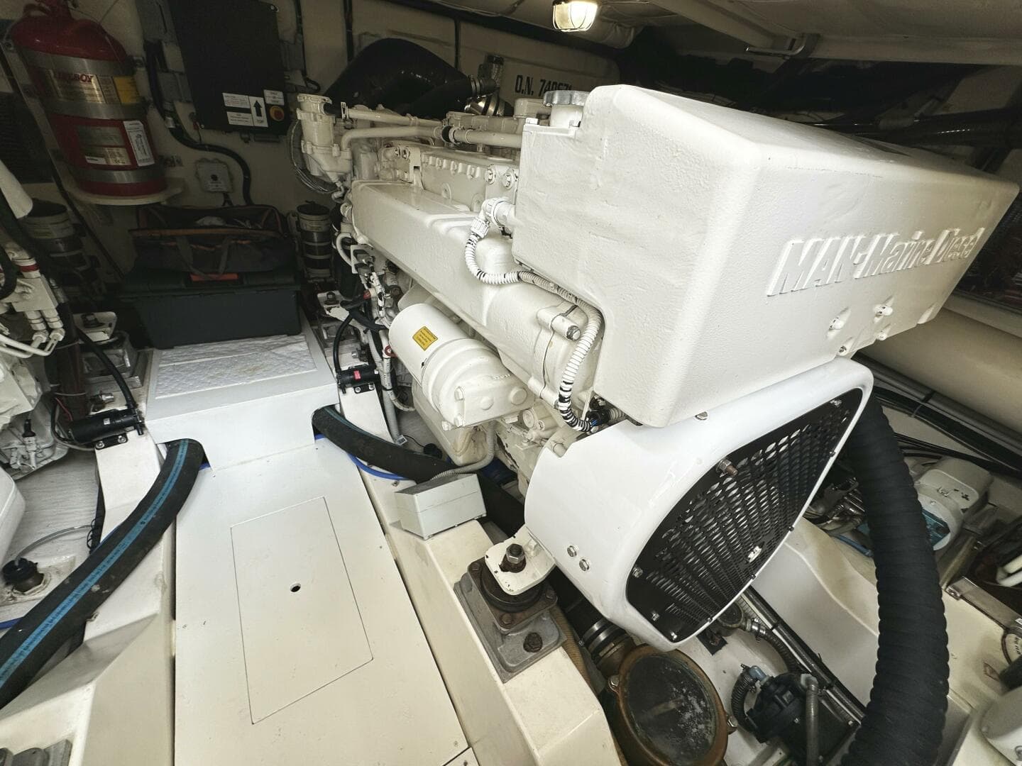 2014 Ferretti Yachts 530