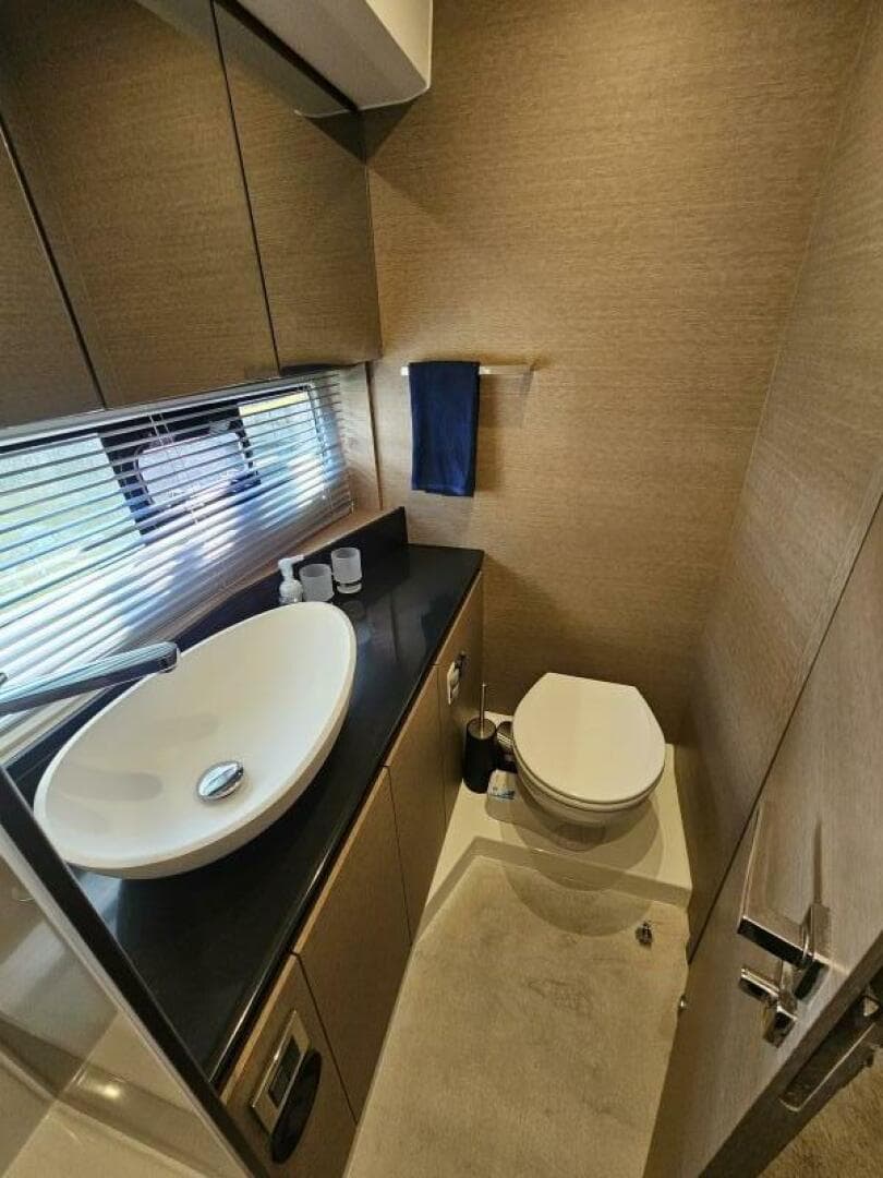 2018 Prestige 460 Fly