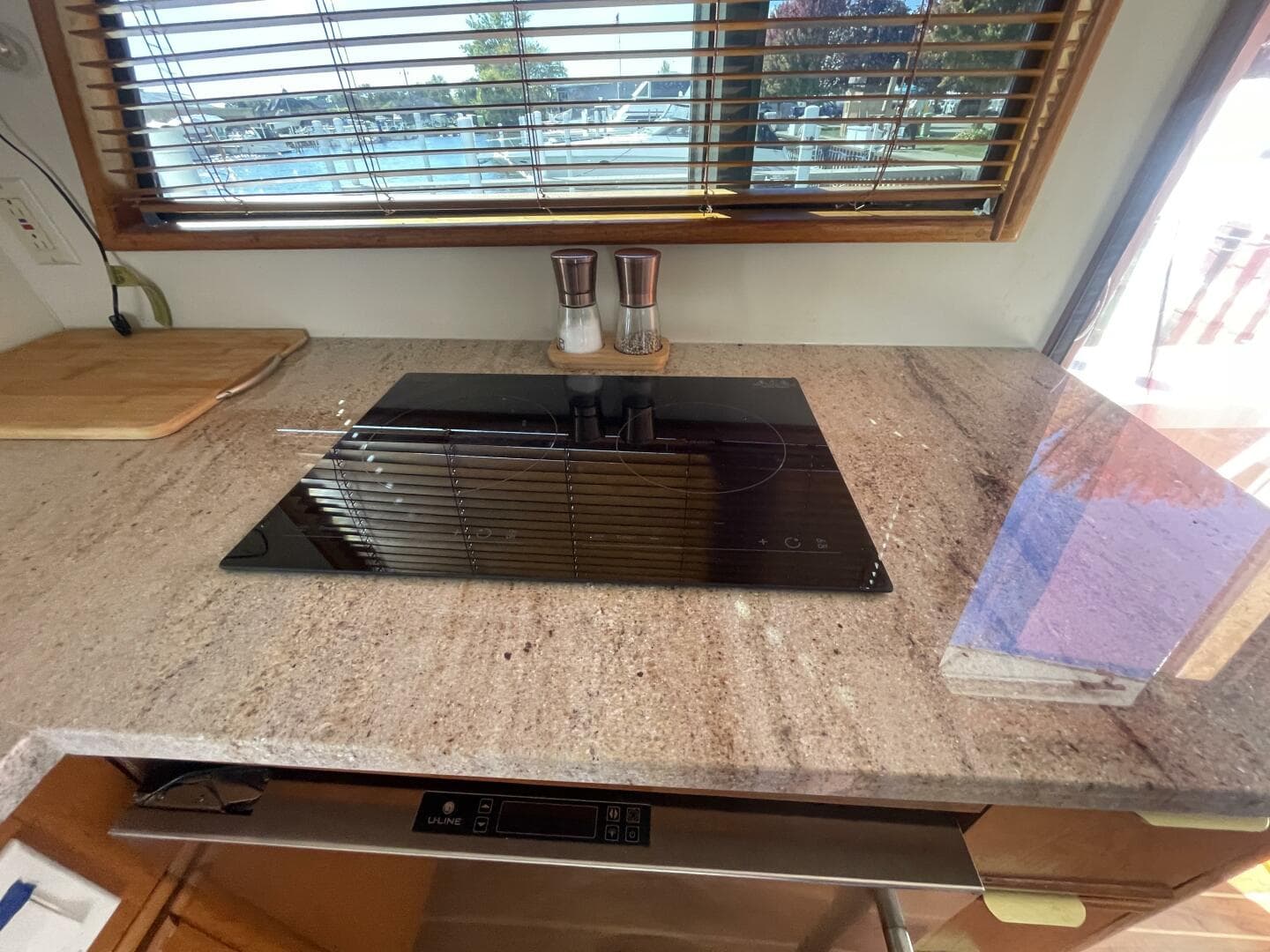 1993 Viking 50 Motor Yacht