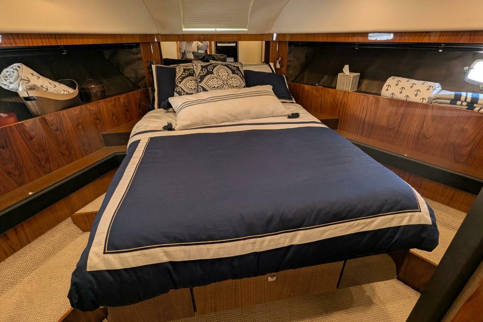 2010 Fairline Squadron