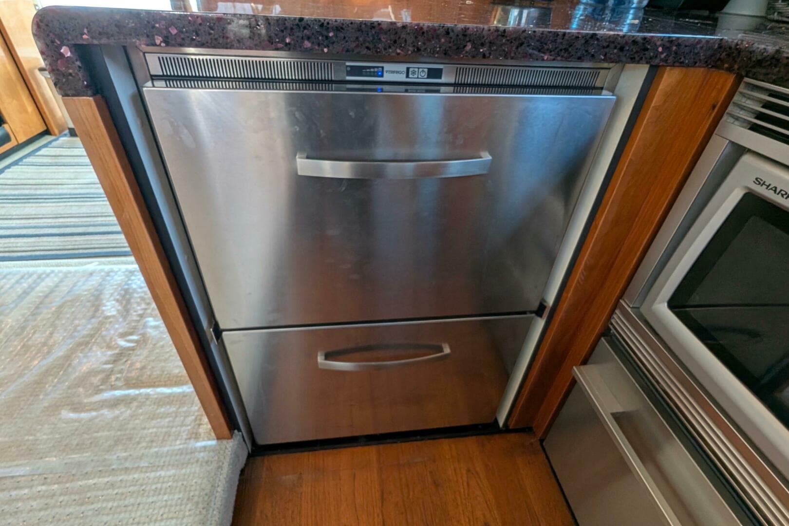 2010 Fairline Squadron