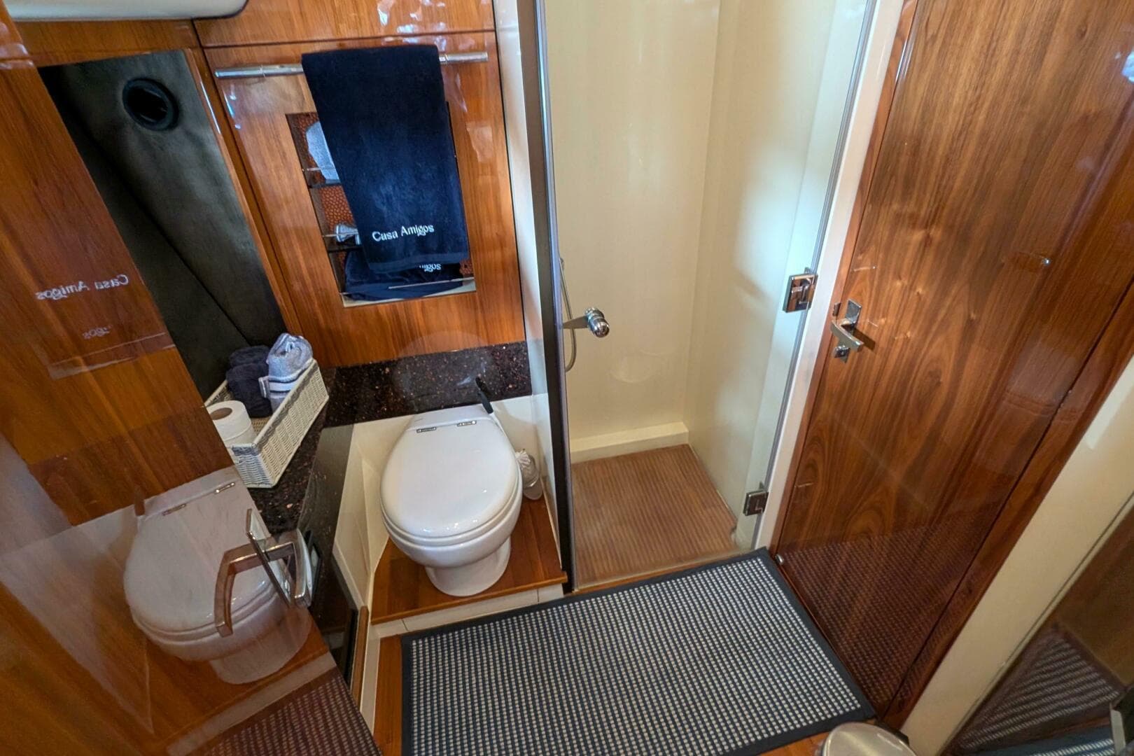 2010 Fairline Squadron