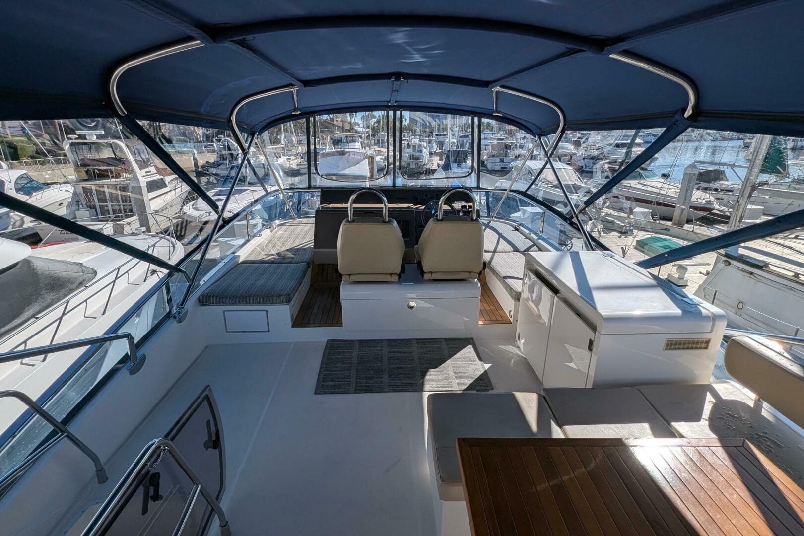 2010 Fairline Squadron