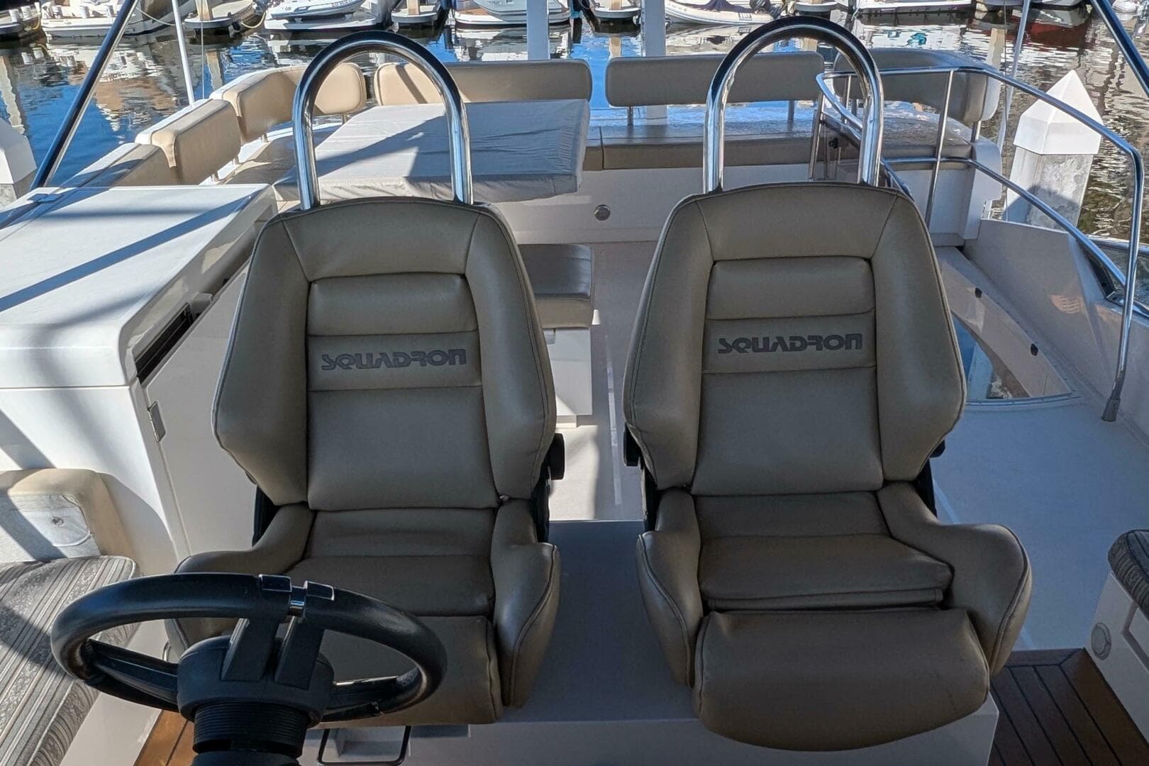 2010 Fairline Squadron