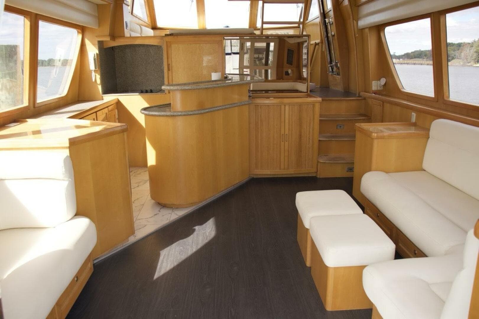 2002 McKinna 57 Pilothouse